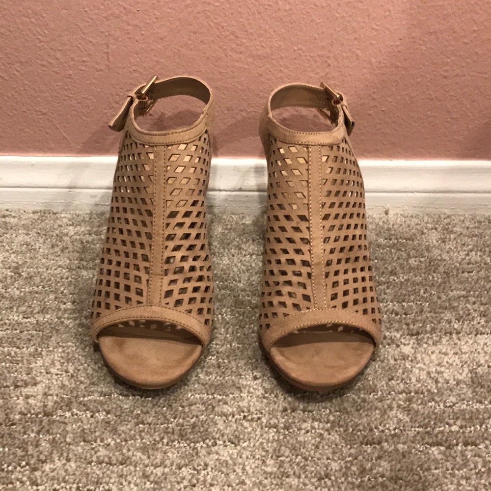 Beige and Brown Unisa Heels!